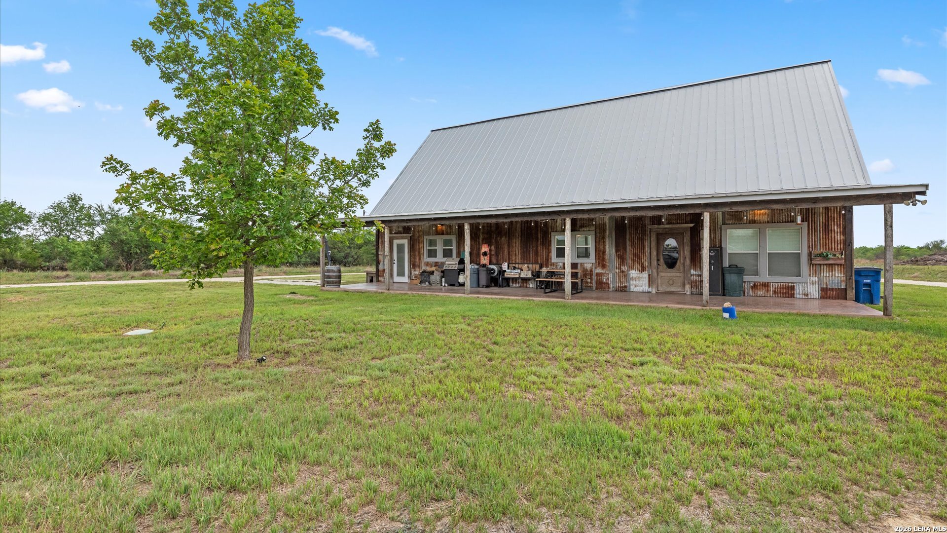 main property photo 24