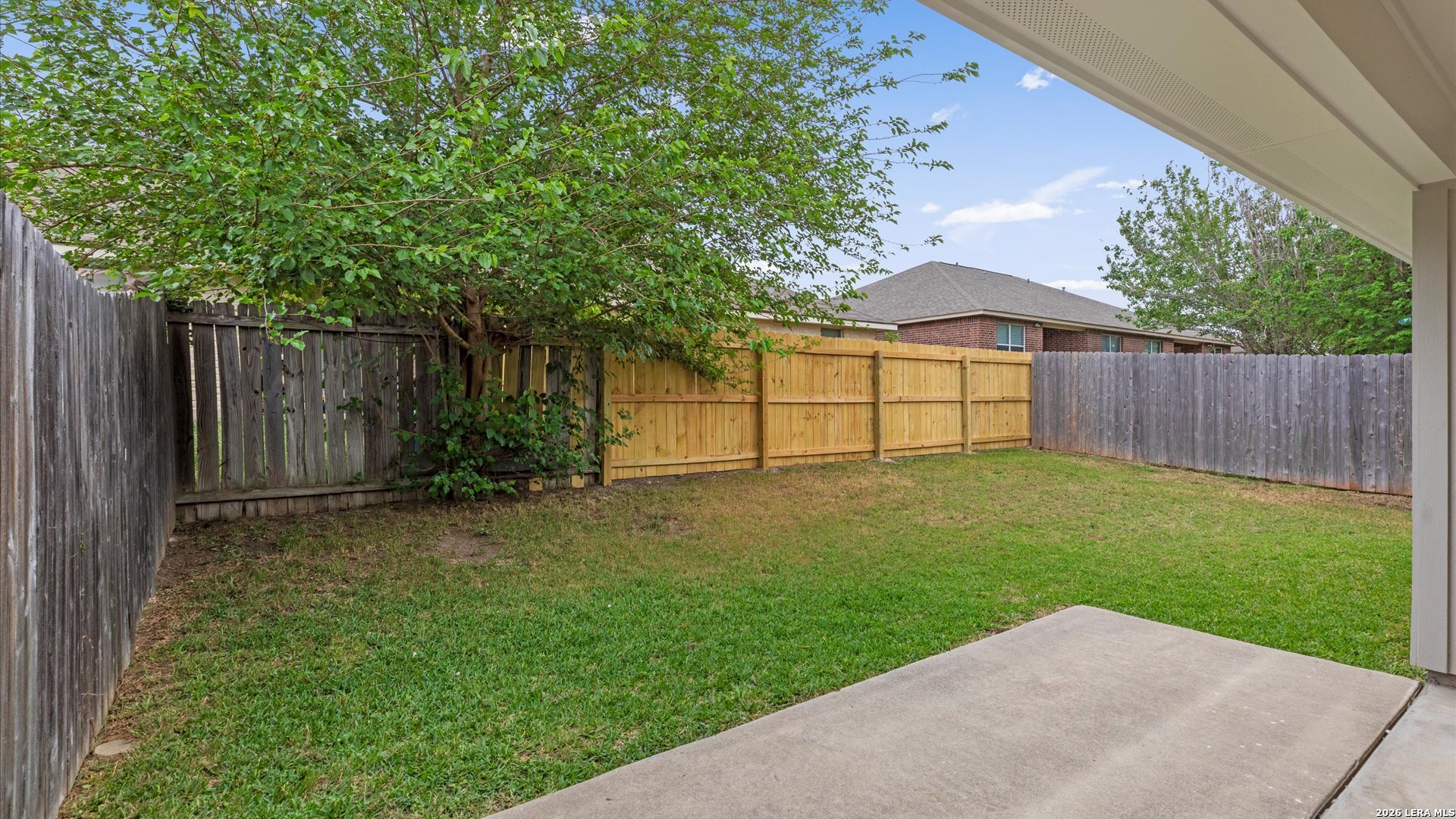 main property photo 20