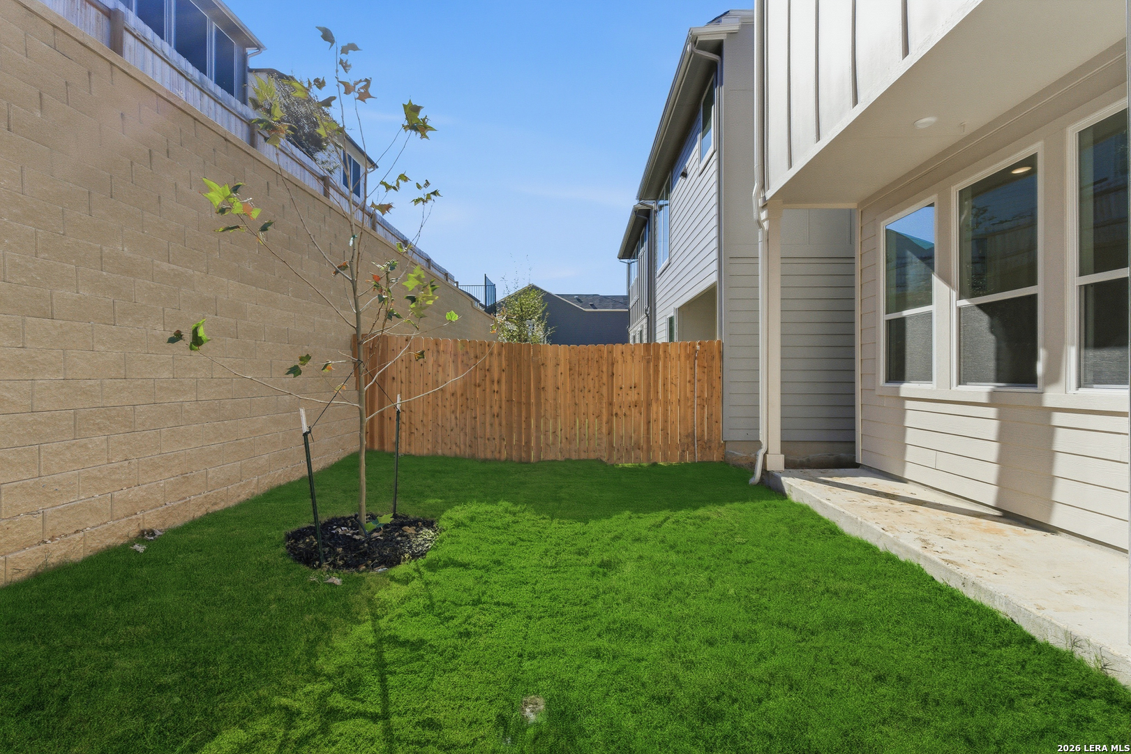 main property photo 31