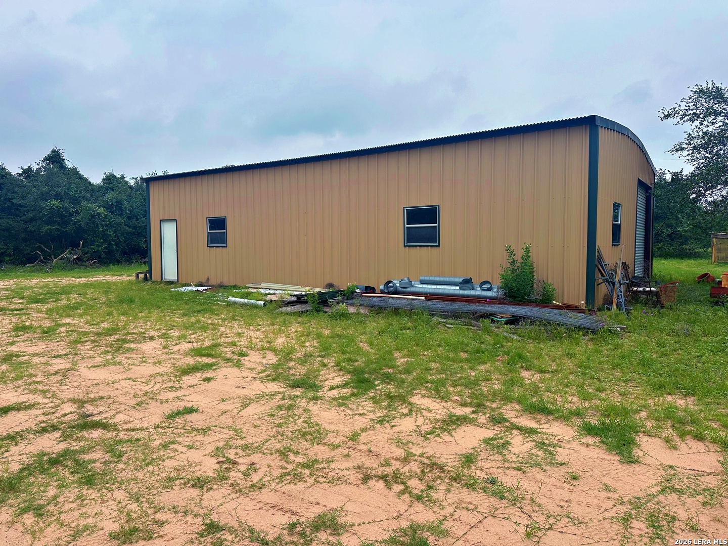 main property photo 10