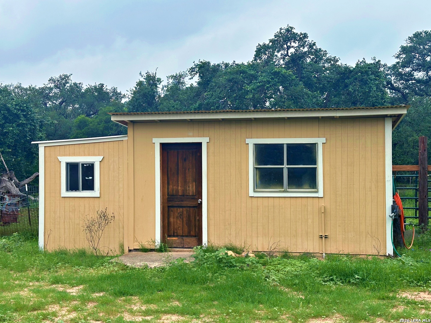 main property photo 11