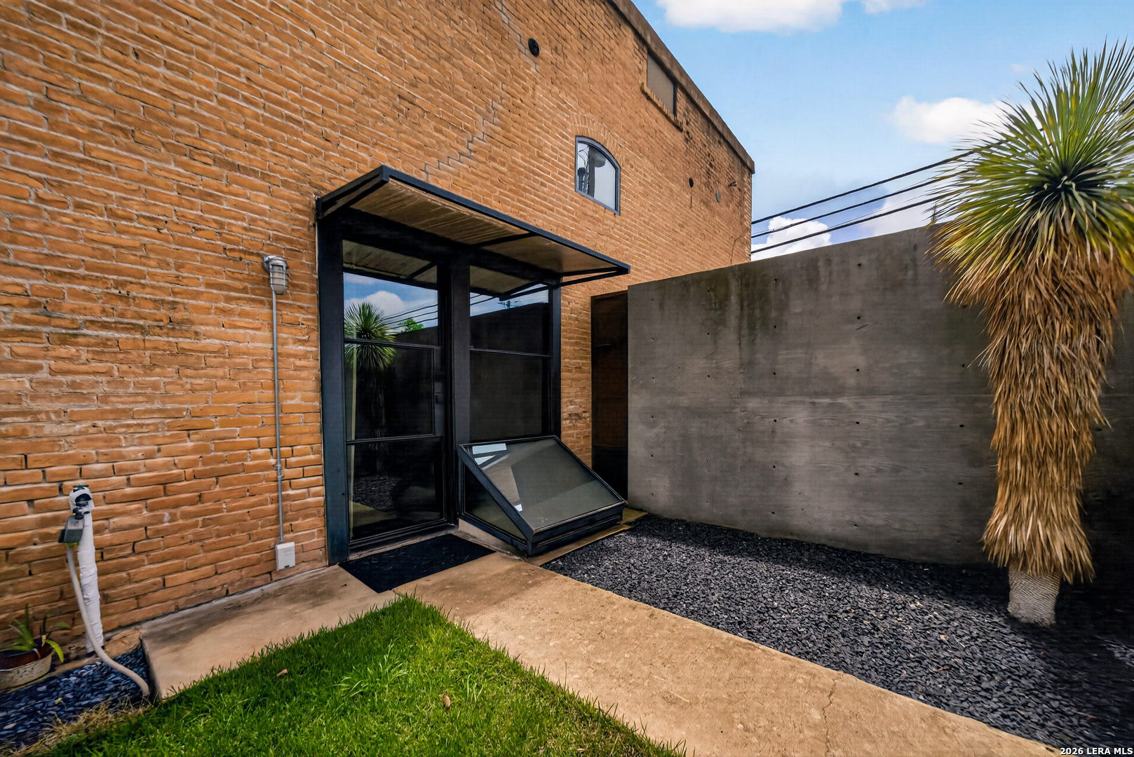 main property photo 84