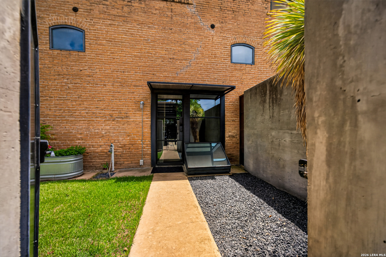 main property photo 85