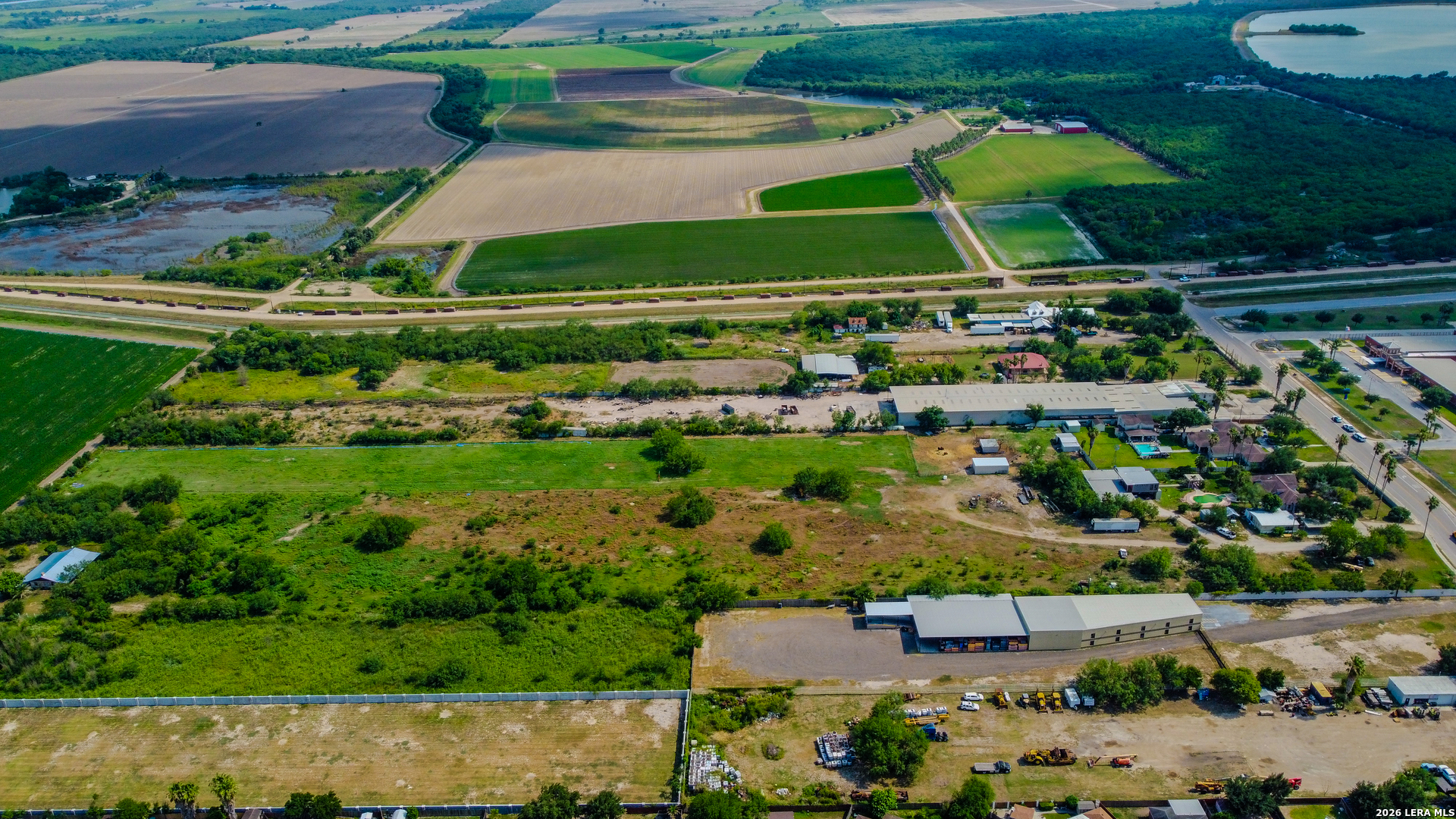 main property photo 10