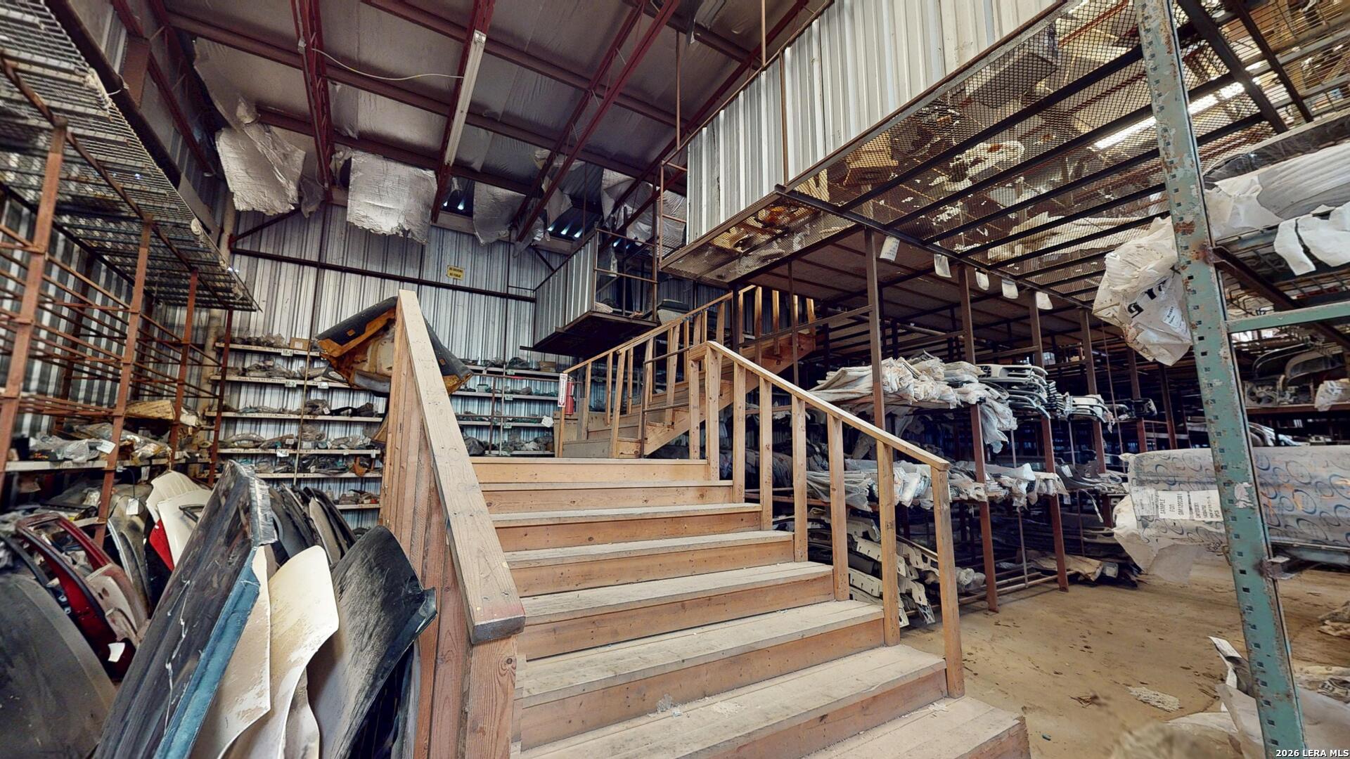 main property photo 30