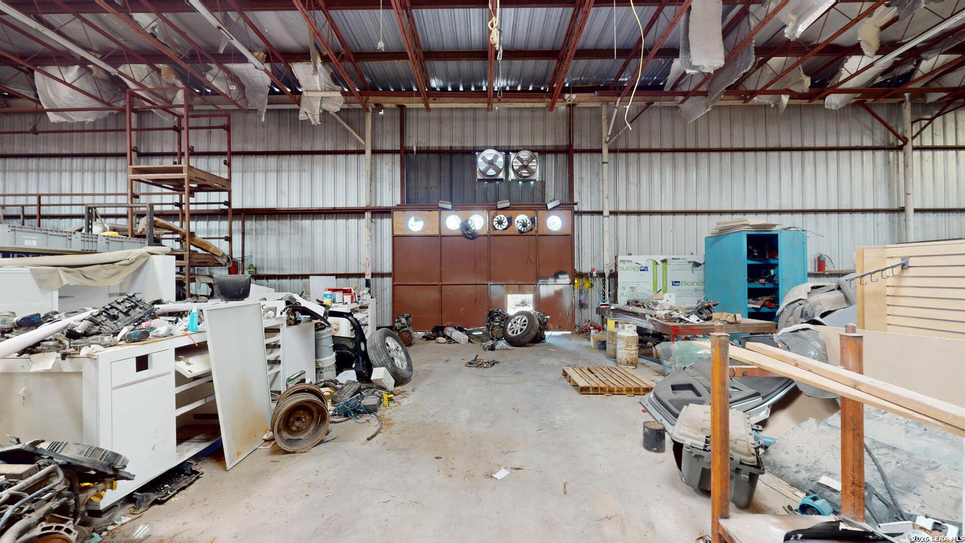 main property photo 32