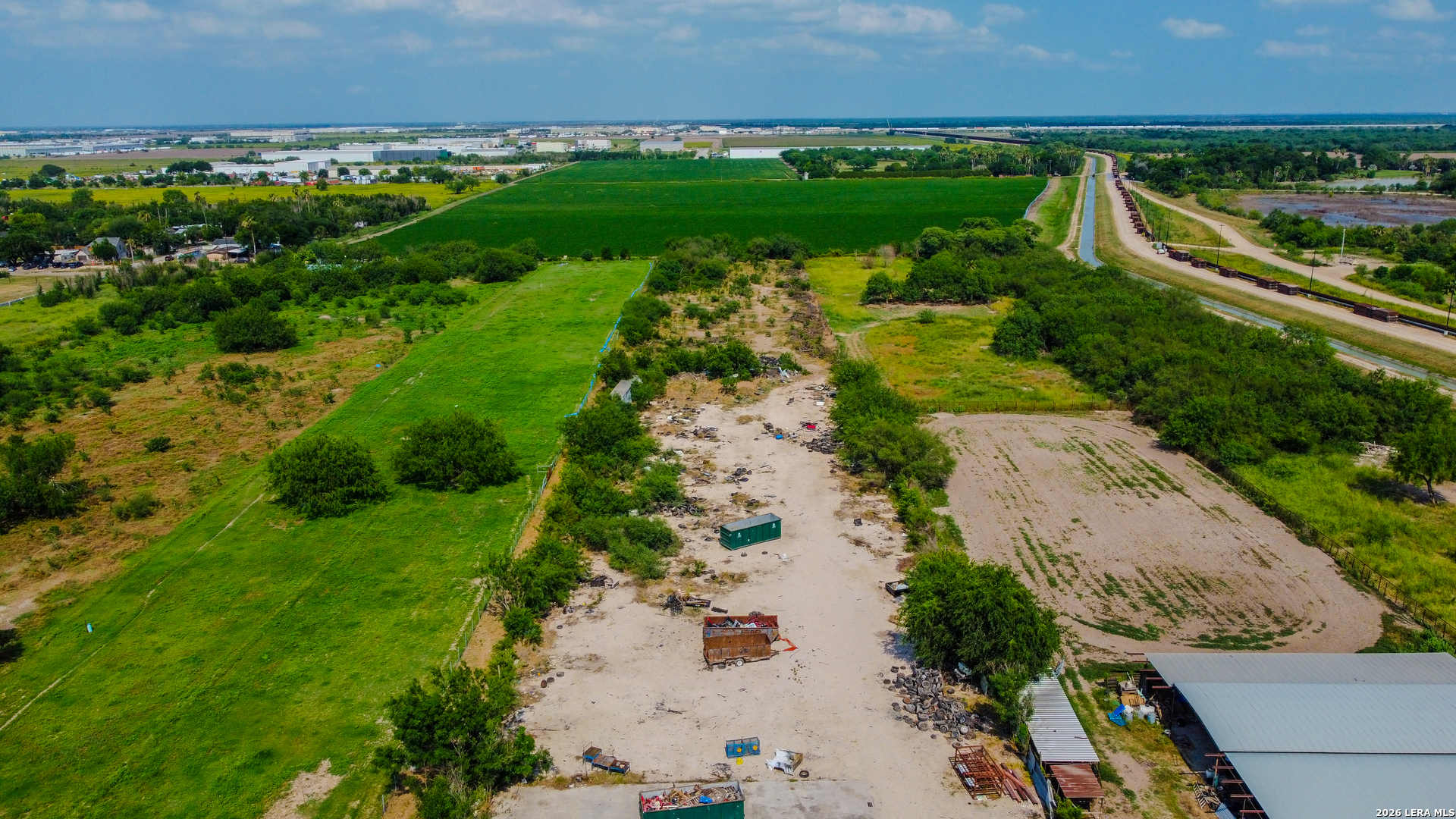 main property photo 6