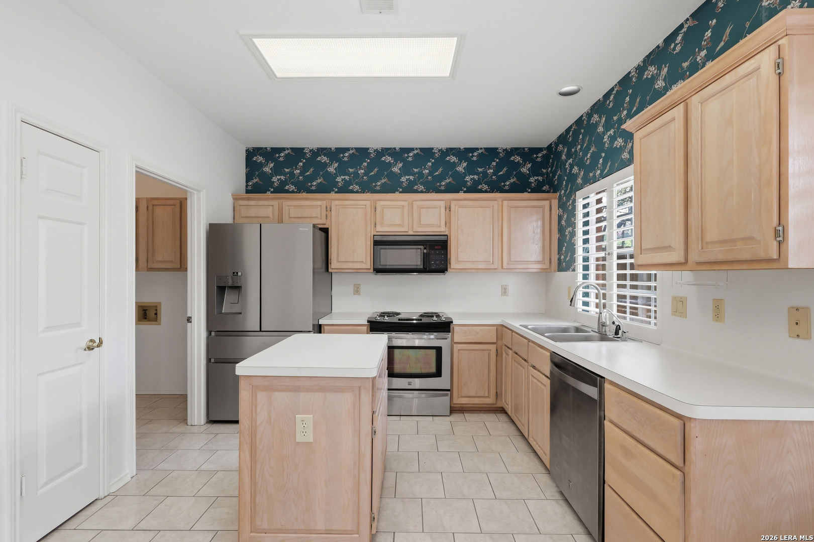 main property photo 15