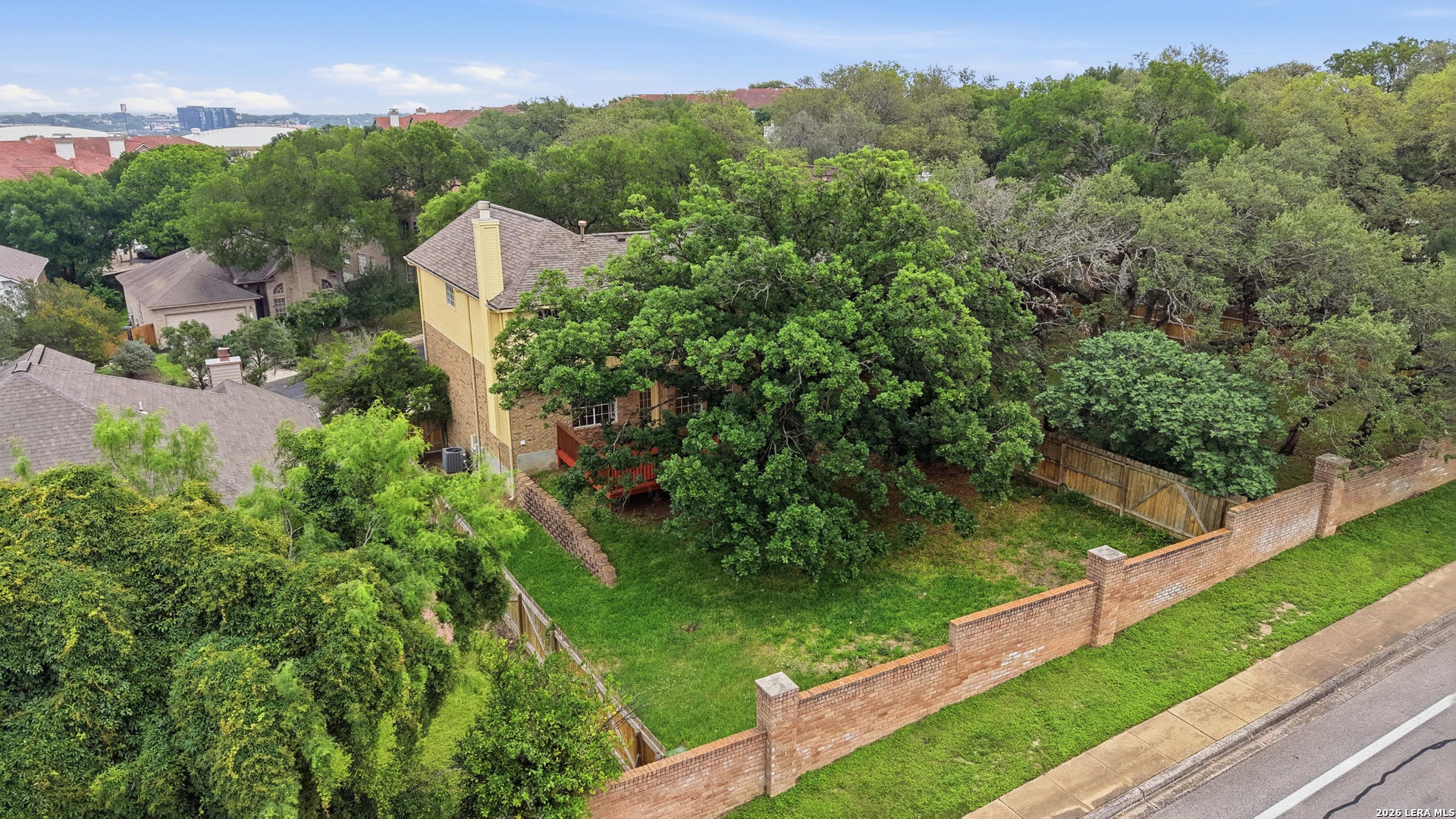 main property photo 41