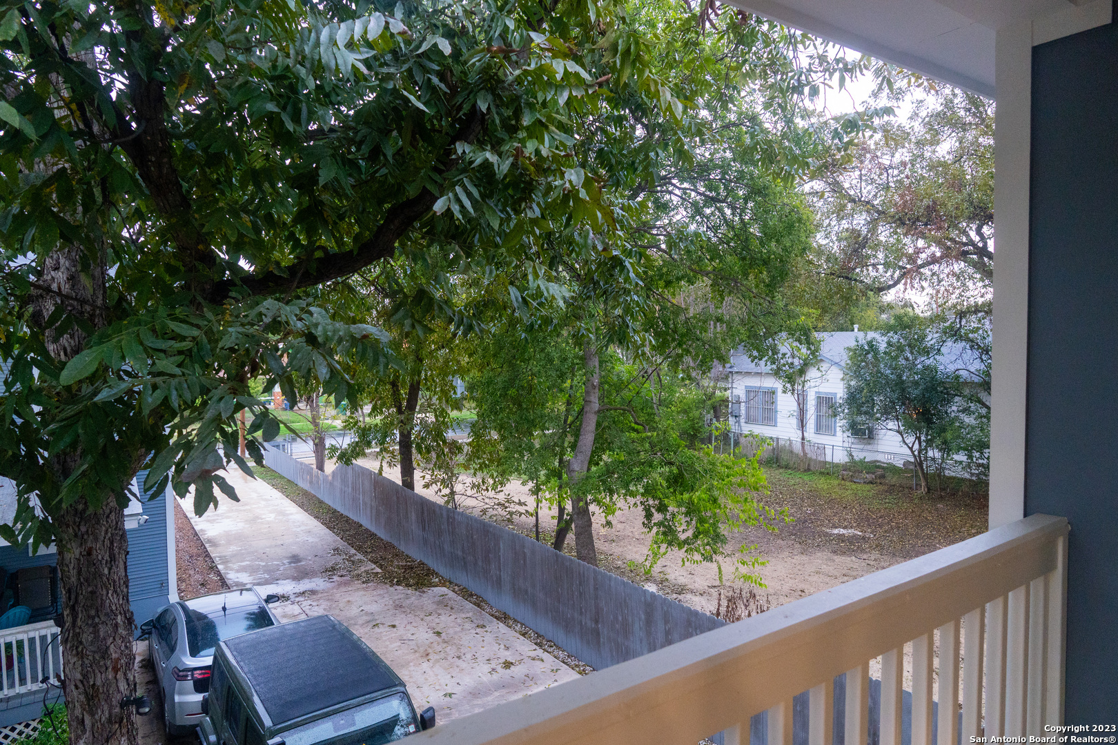main property photo 31