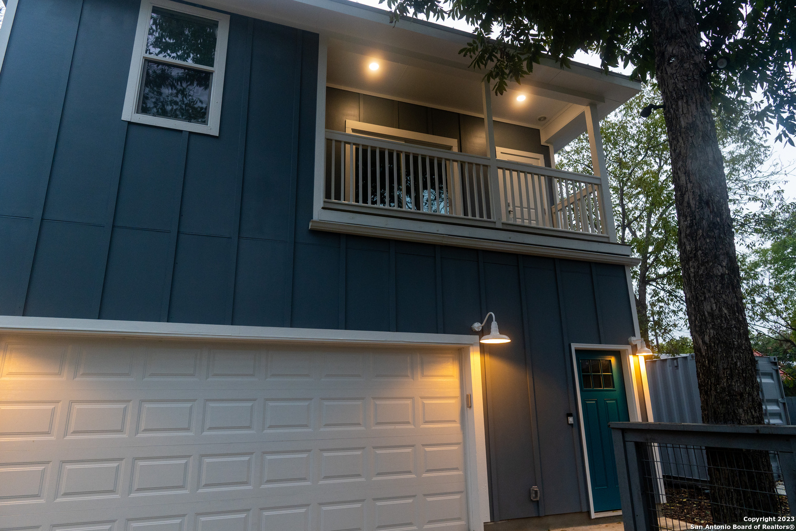 main property photo 36