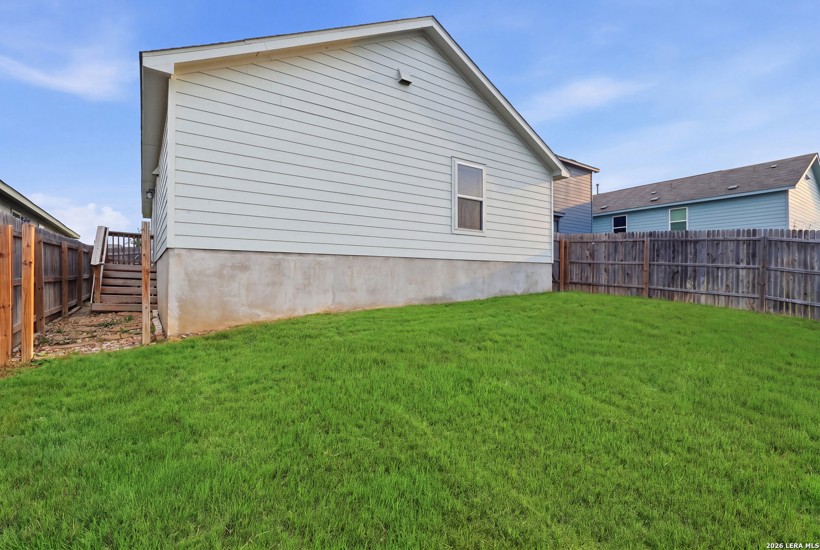 main property photo 24
