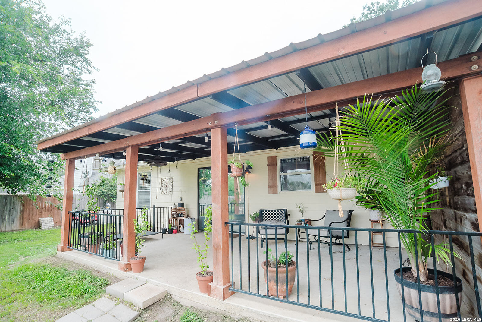 main property photo 16