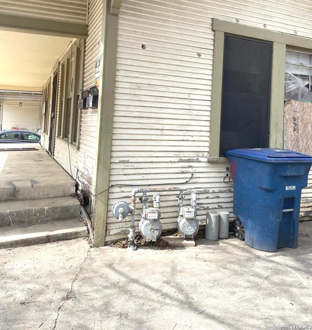 main property photo 13