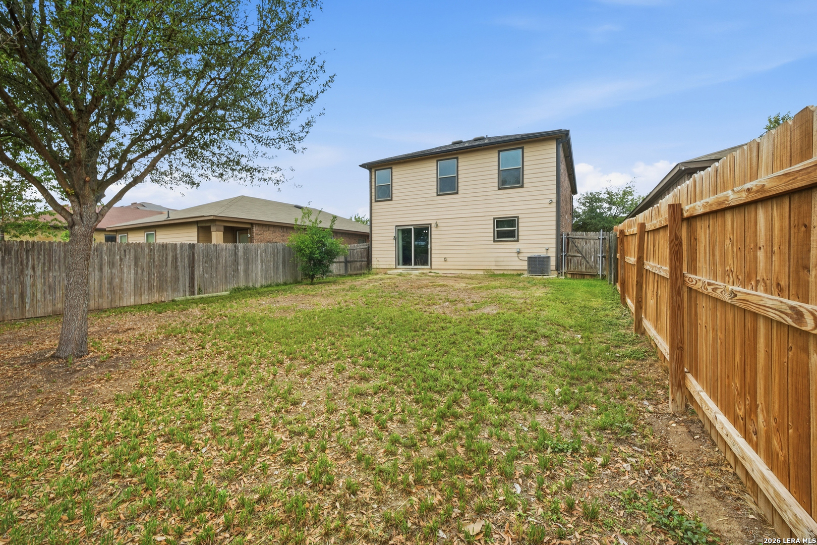 main property photo 24