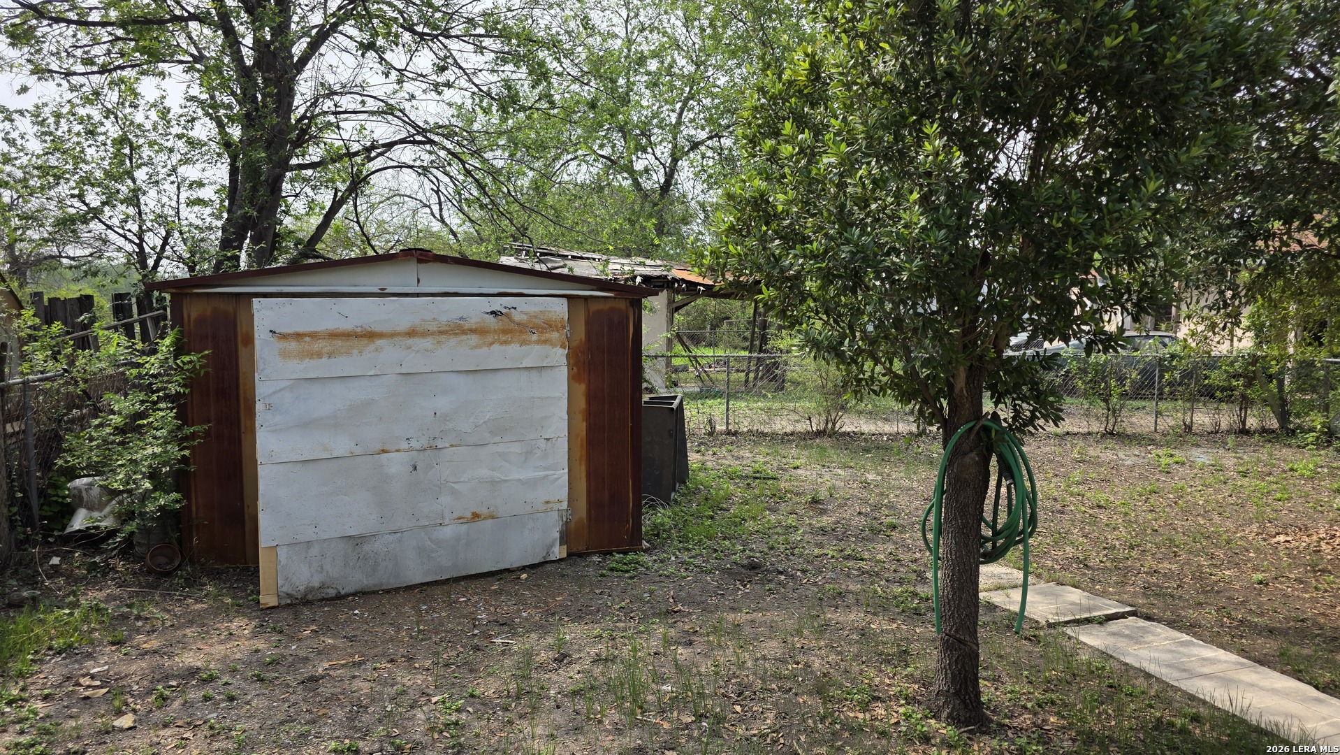 main property photo 12