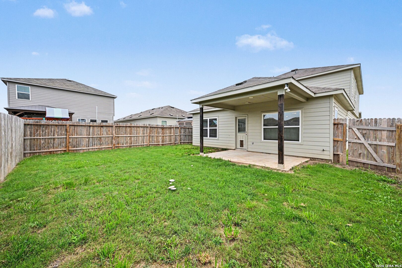 main property photo 33