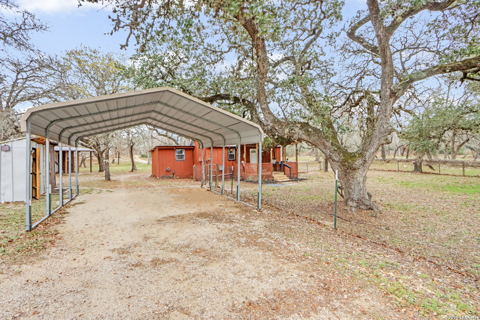 main property photo 8