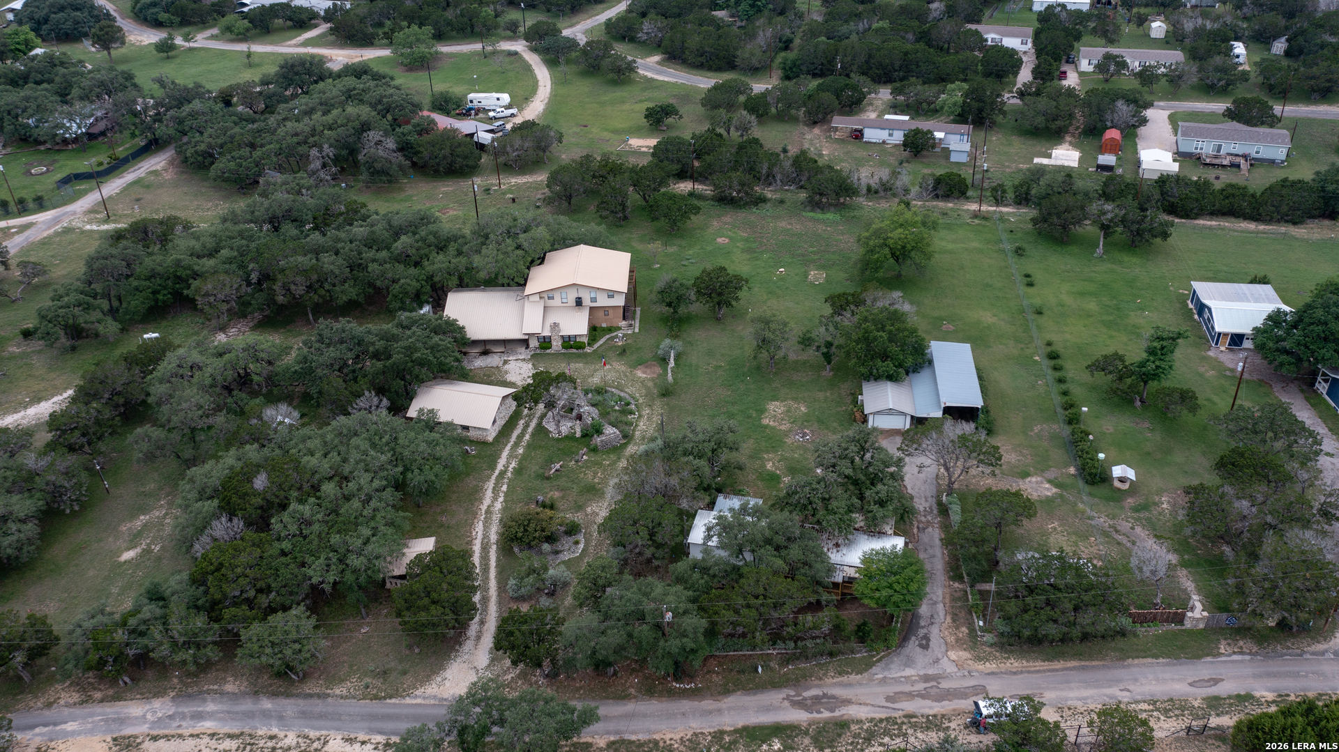 main property photo 31