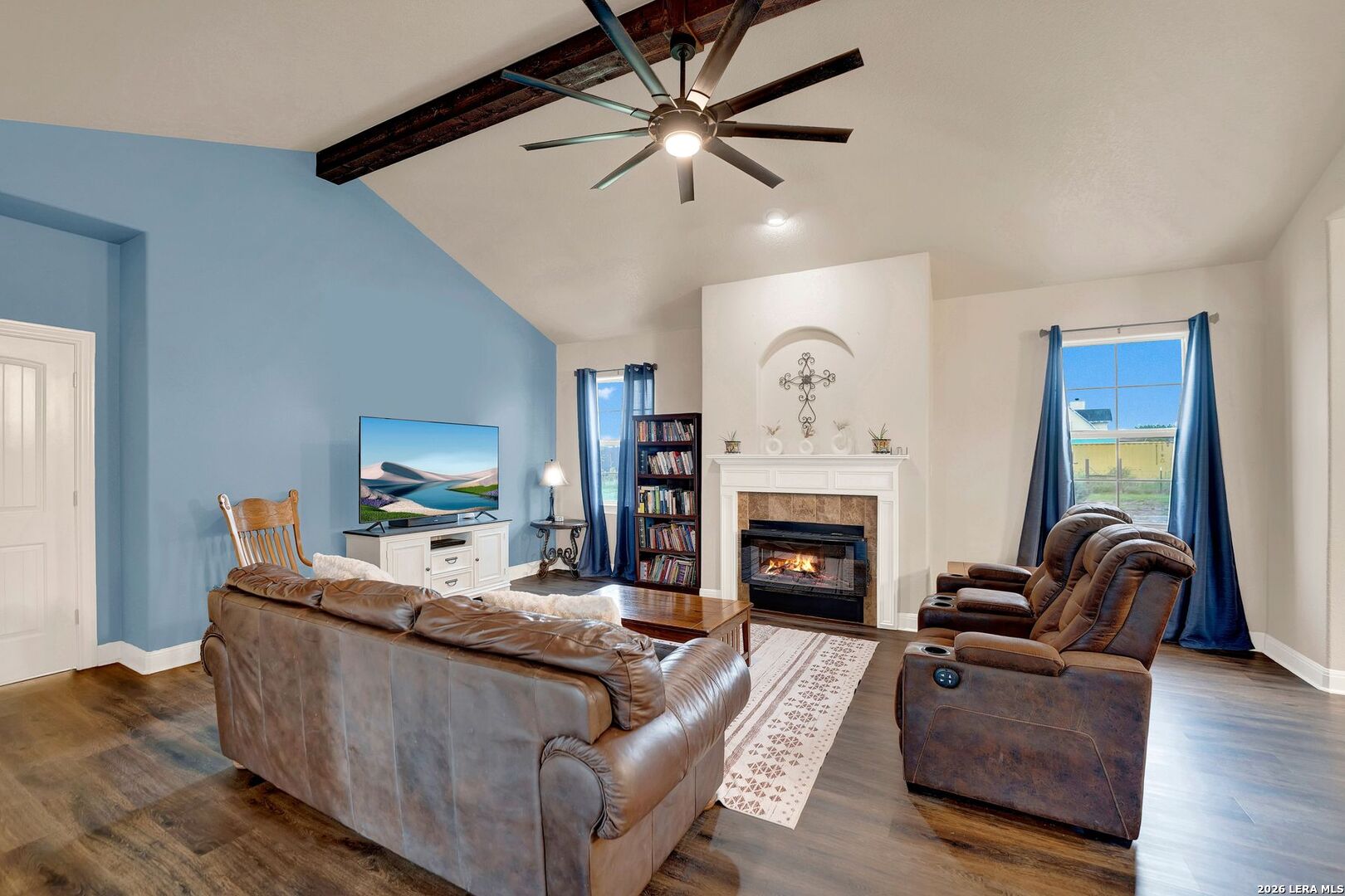main property photo 18