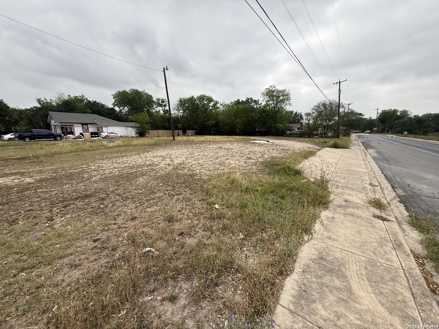 main property photo 3