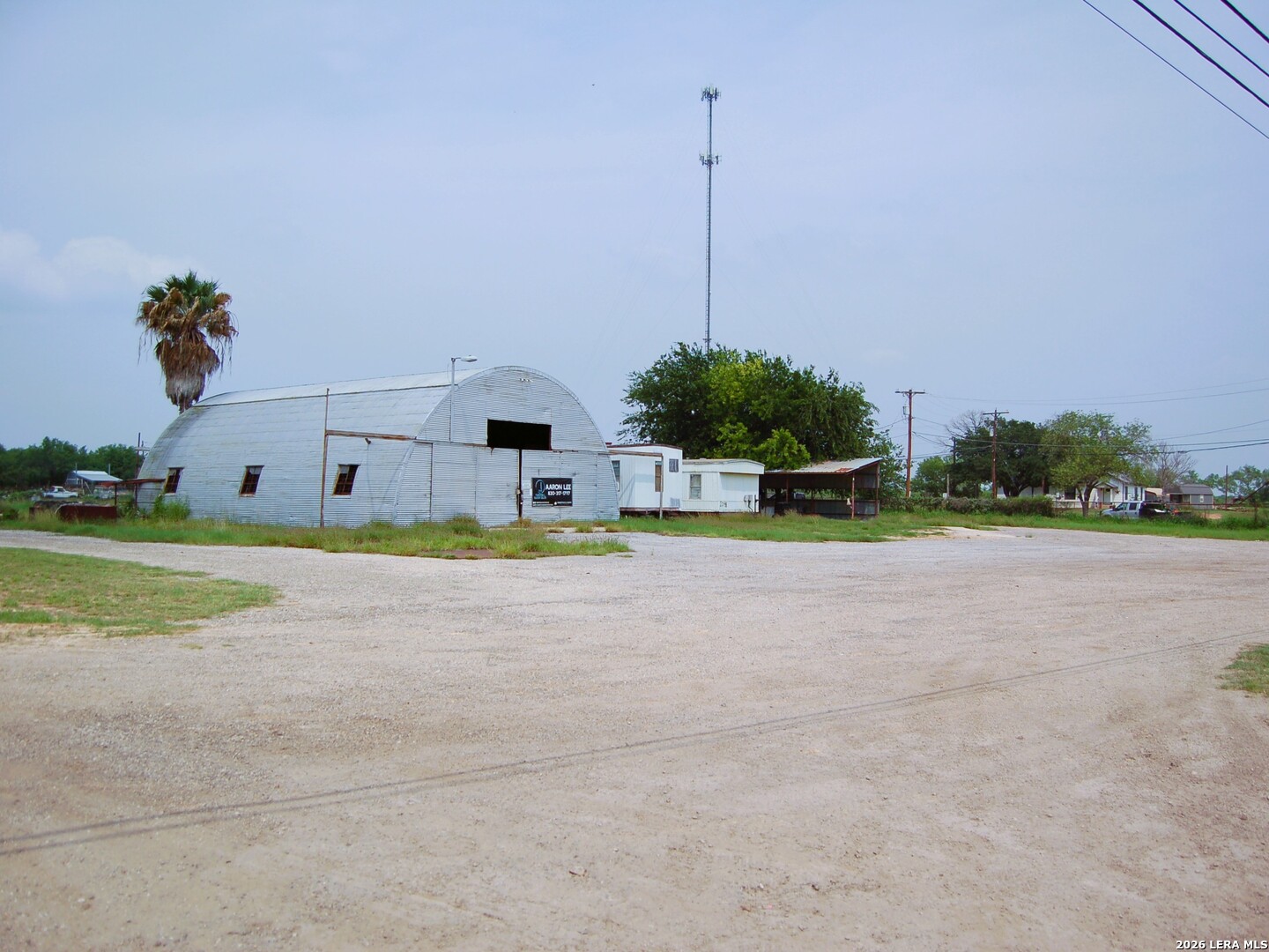 main property photo 10