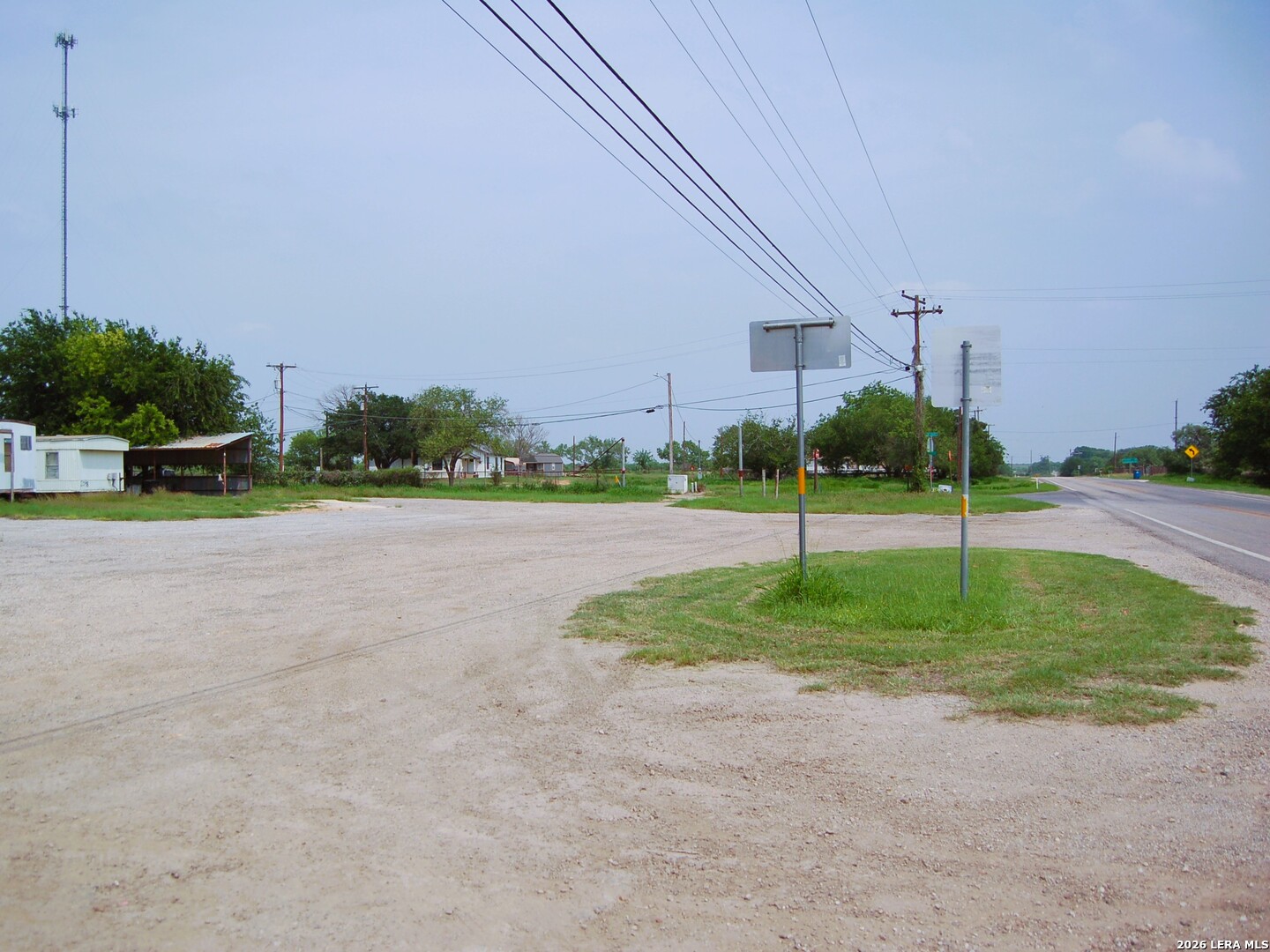 main property photo 11