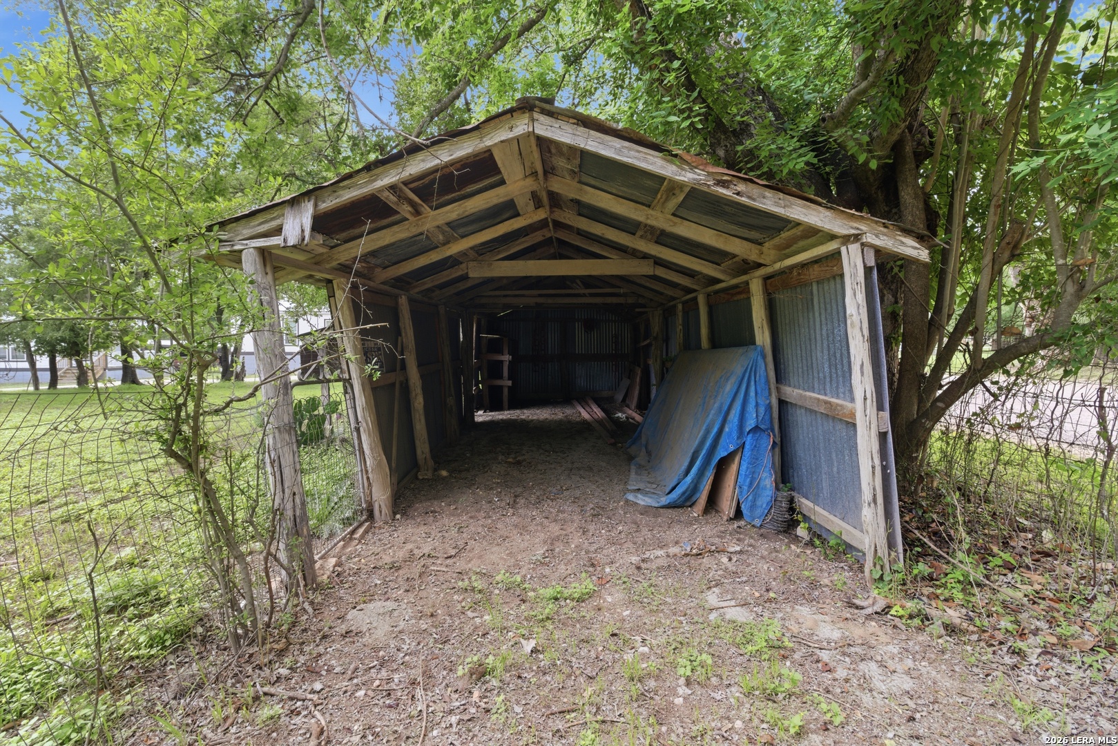 main property photo 29
