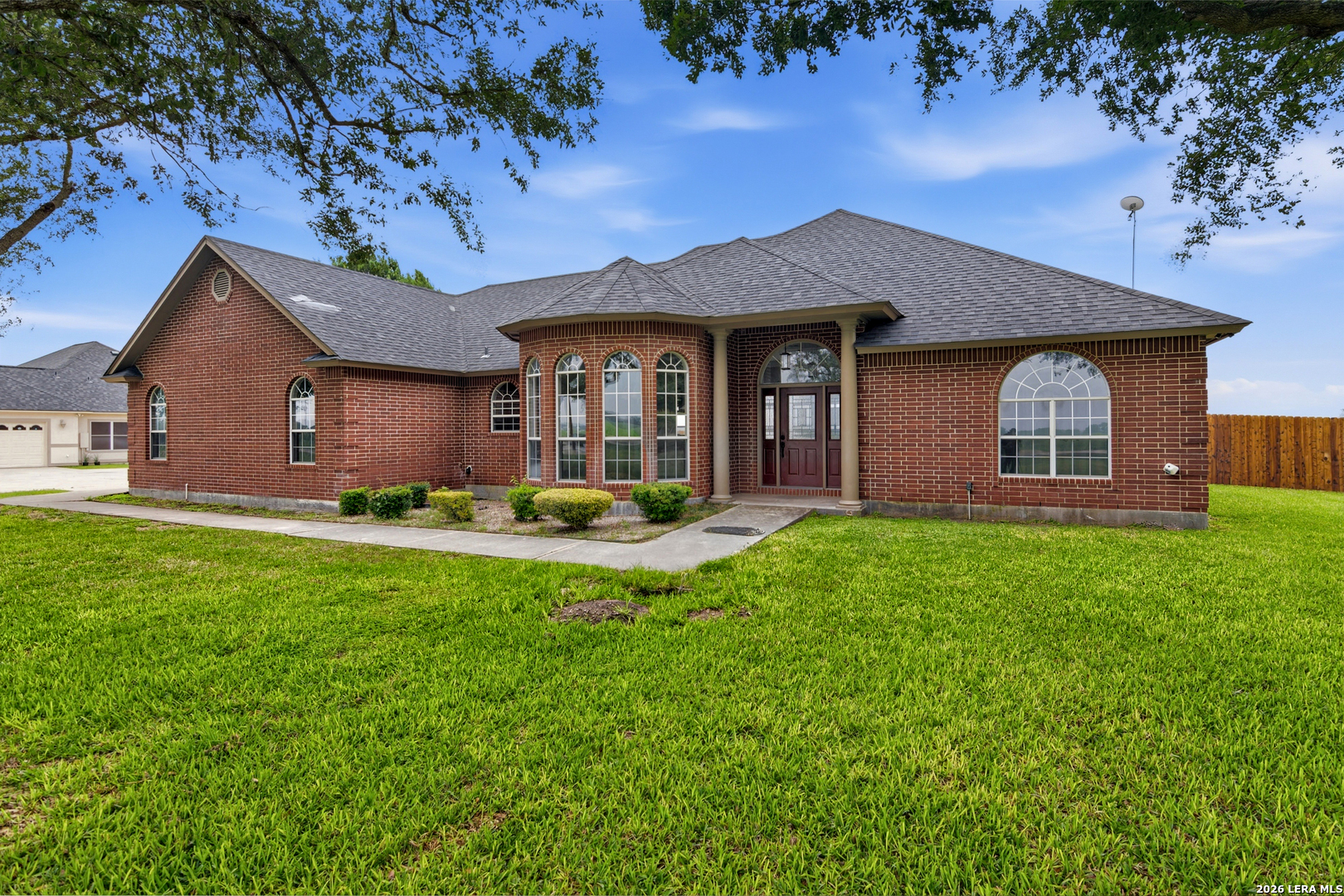 main property photo 2
