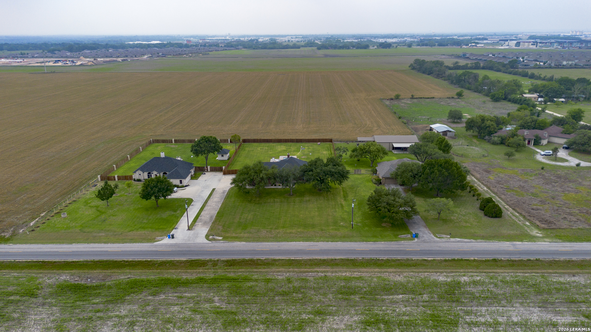 main property photo 32