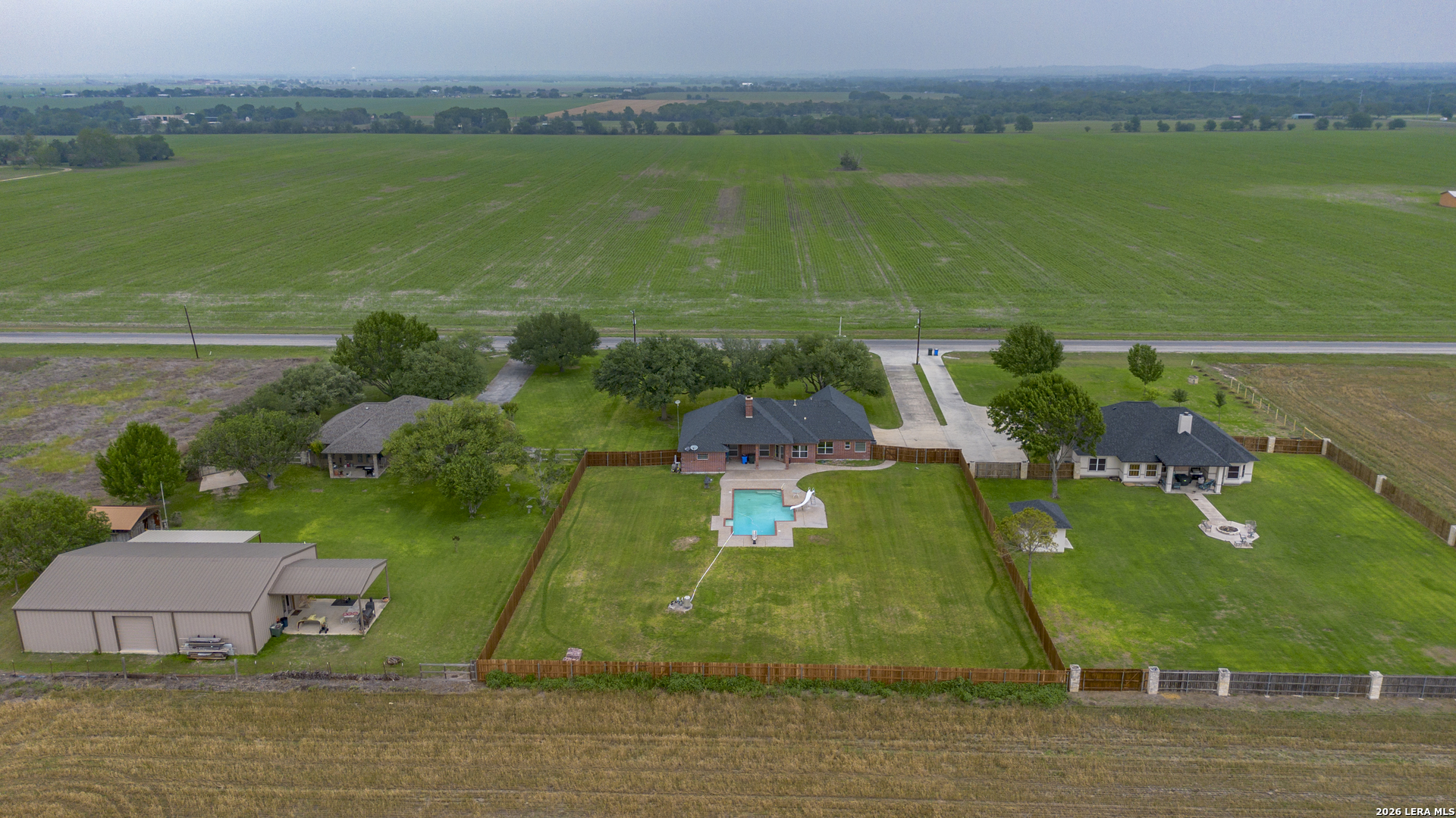 main property photo 35