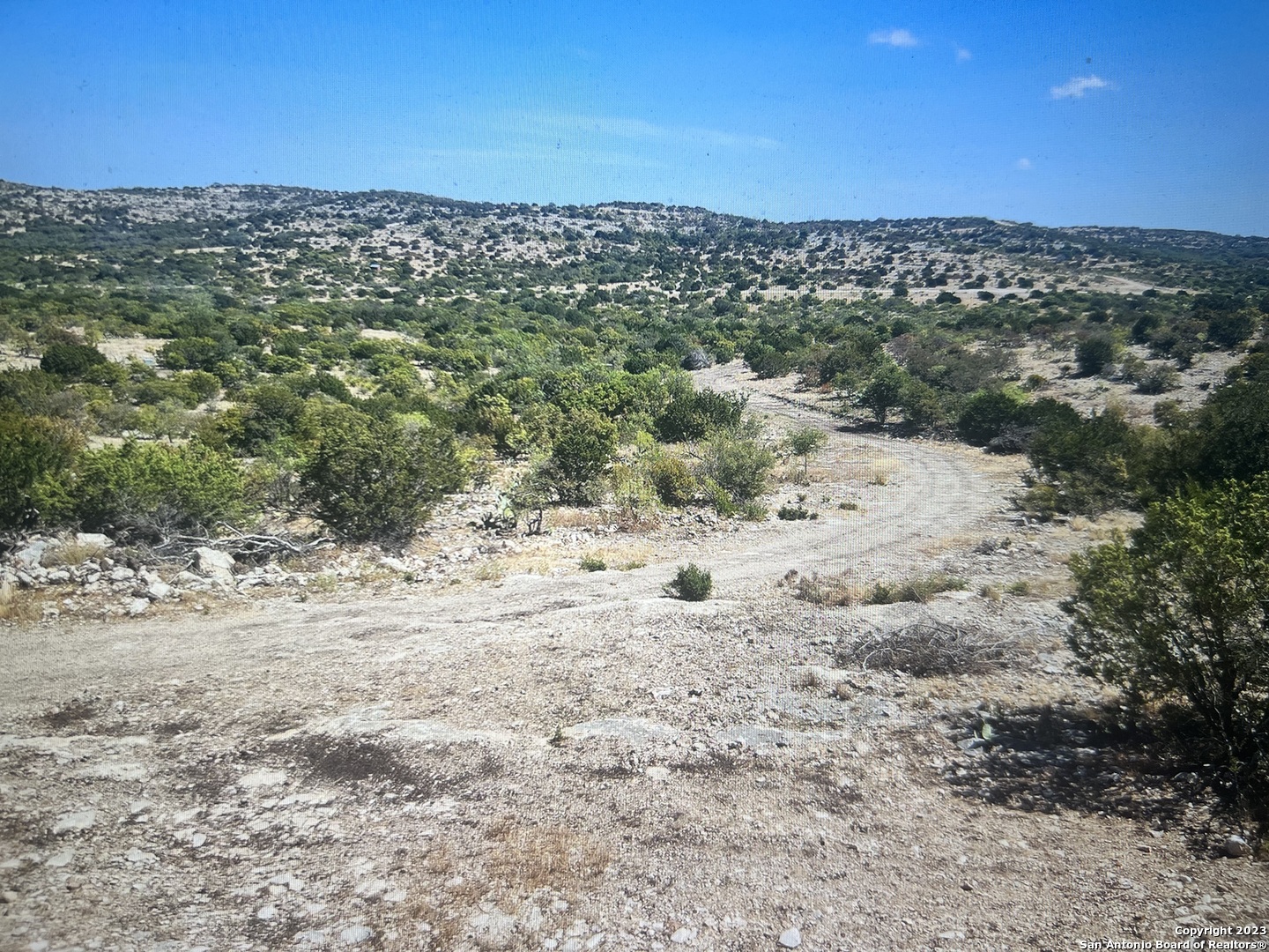 main property photo 4