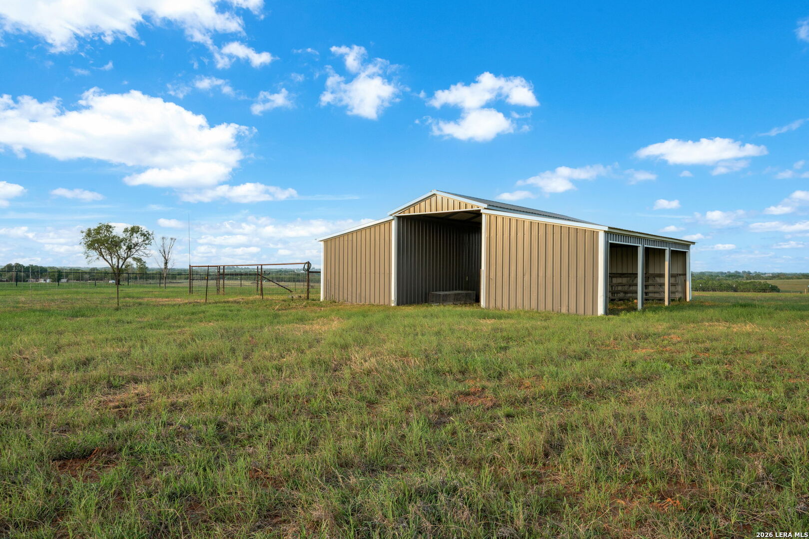 main property photo 26