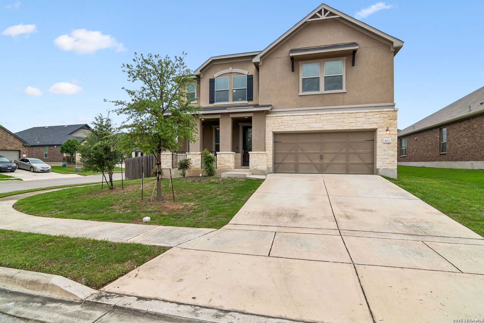 main property photo 4