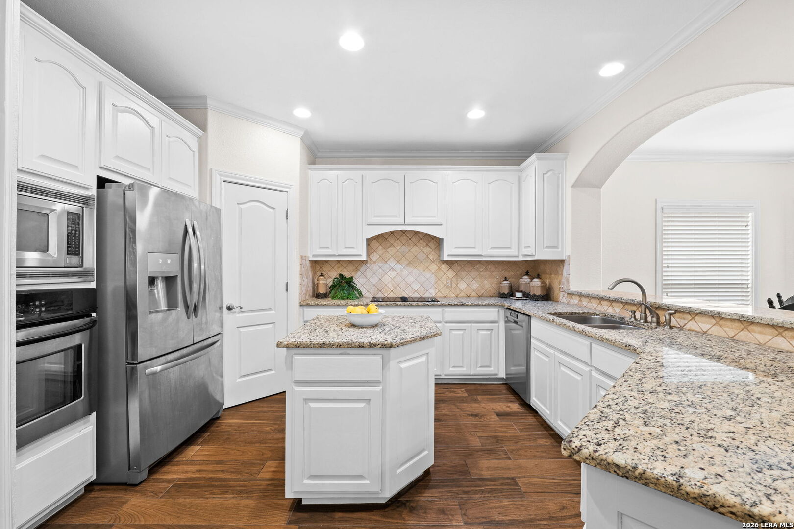 main property photo 14