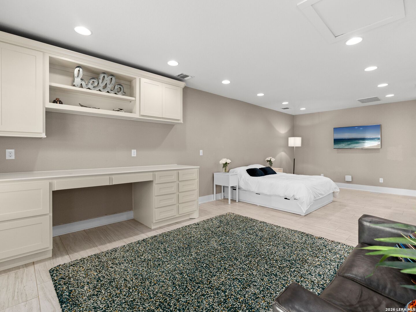 main property photo 63