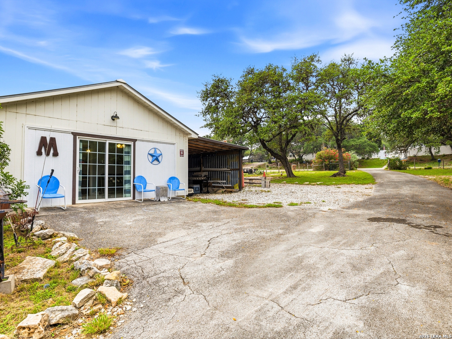 main property photo 22