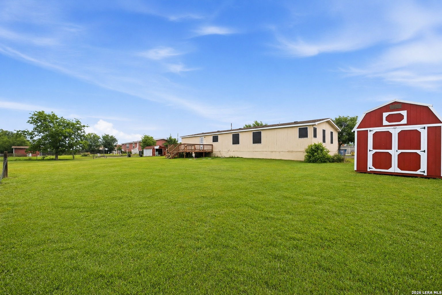 main property photo 30