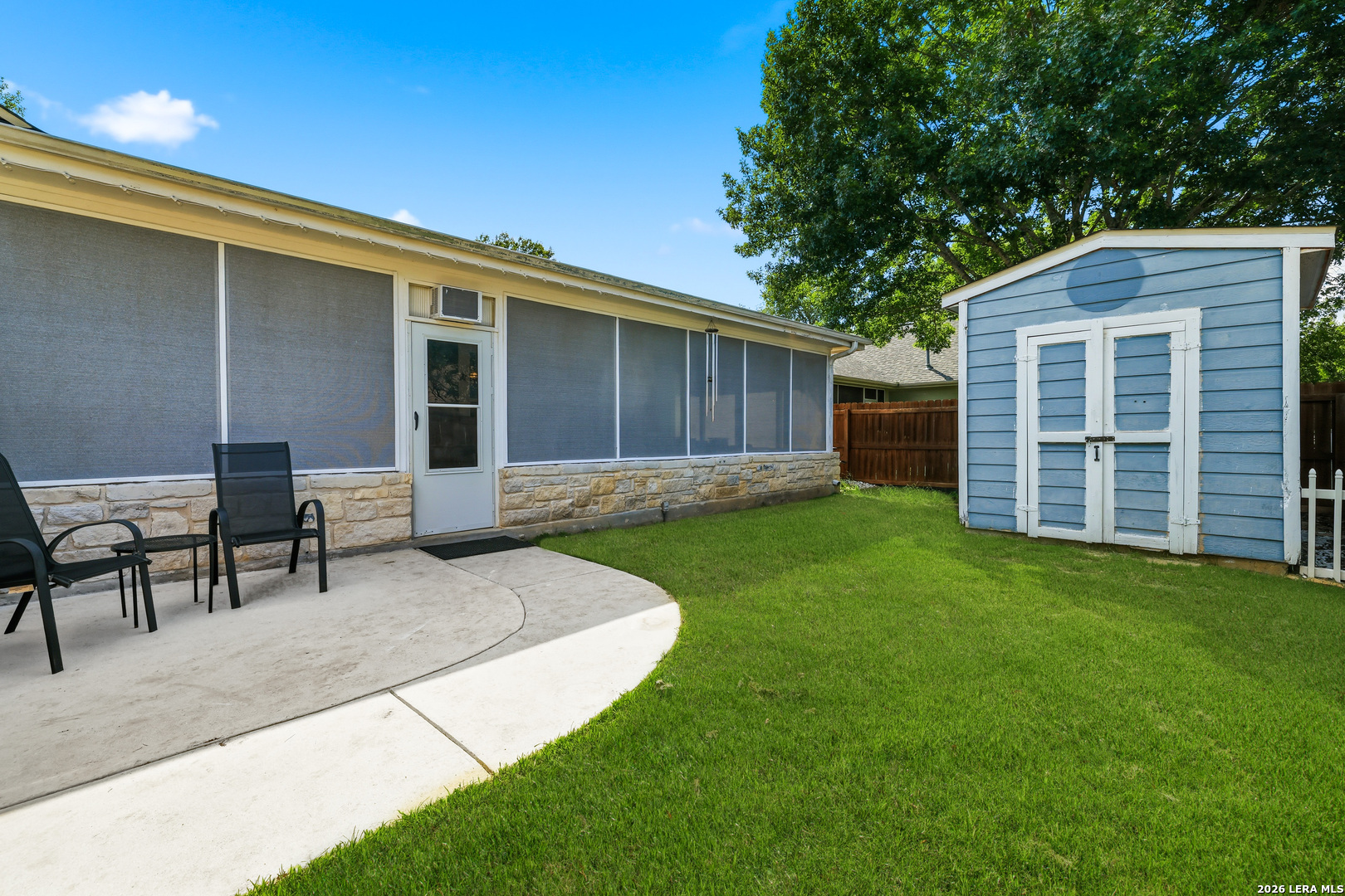 main property photo 40