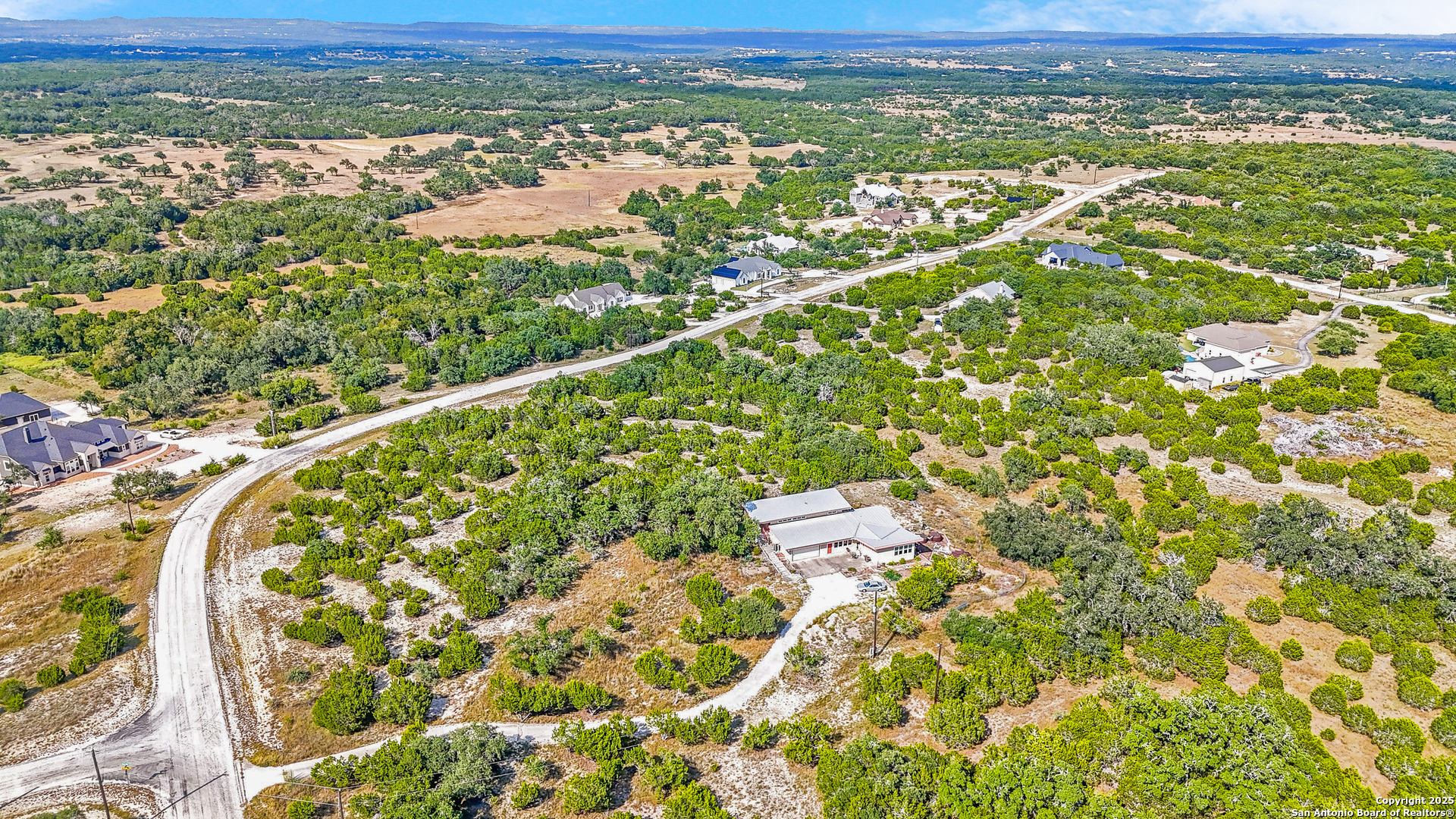 main property photo 8