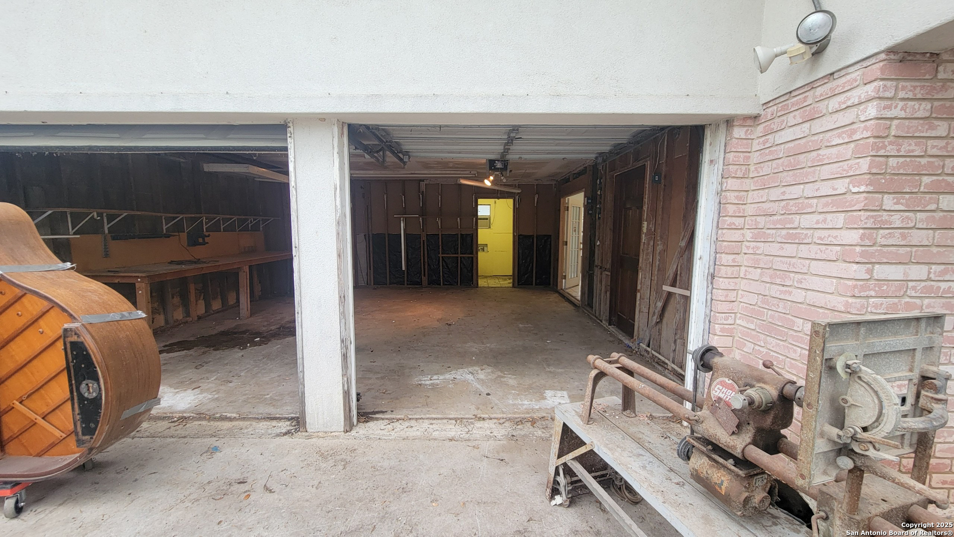 main property photo 18