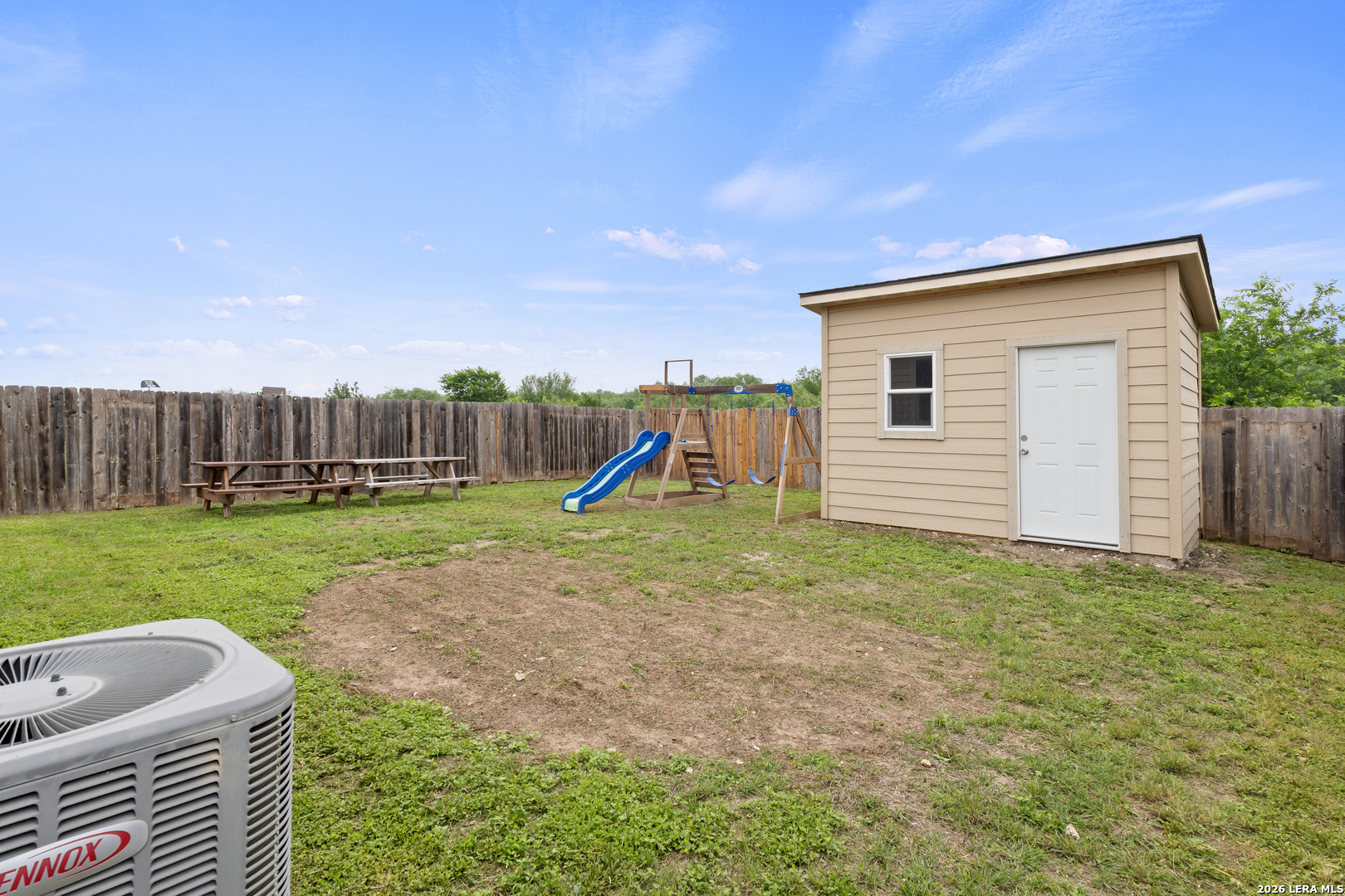 main property photo 18