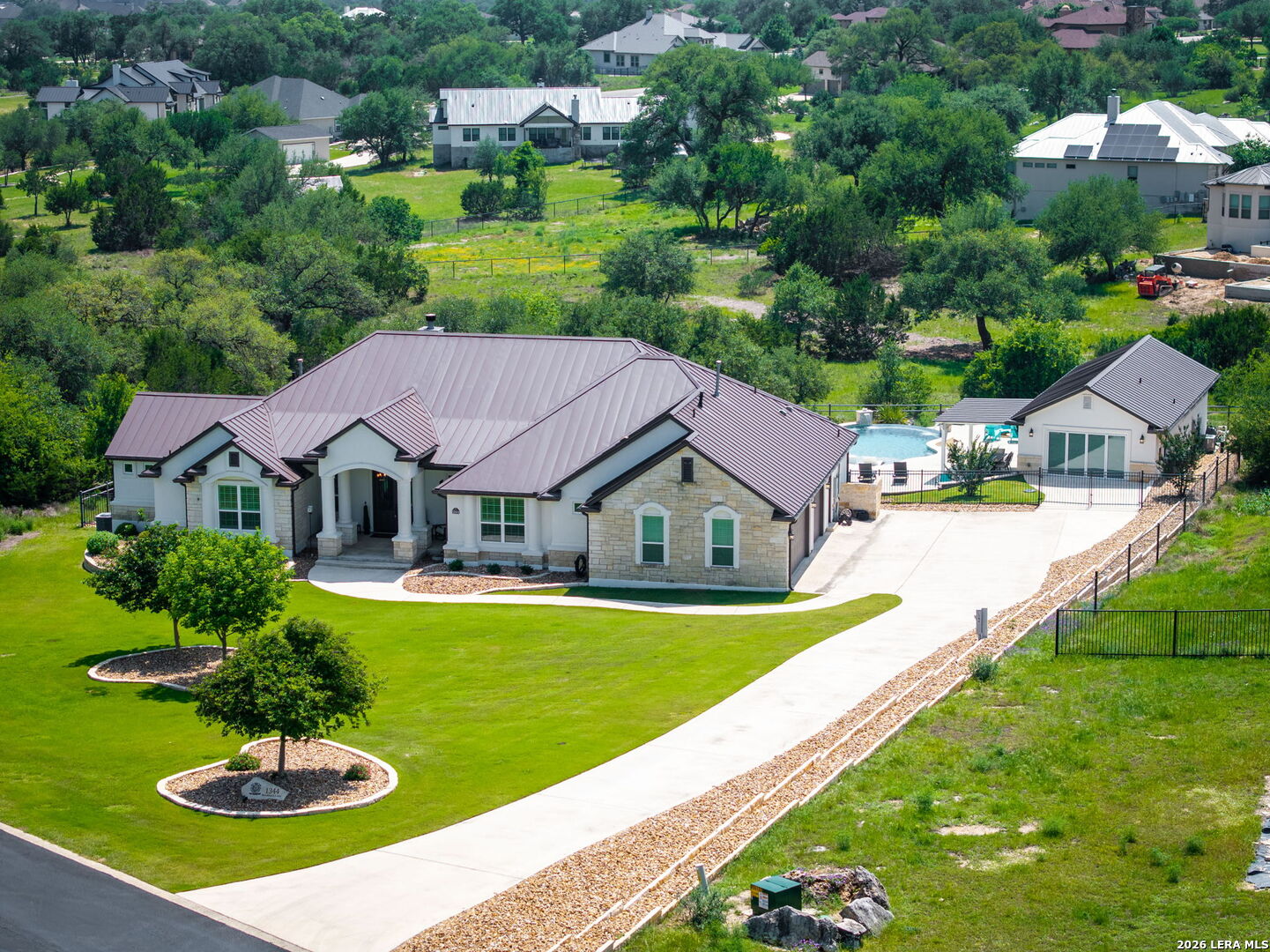 main property photo 44