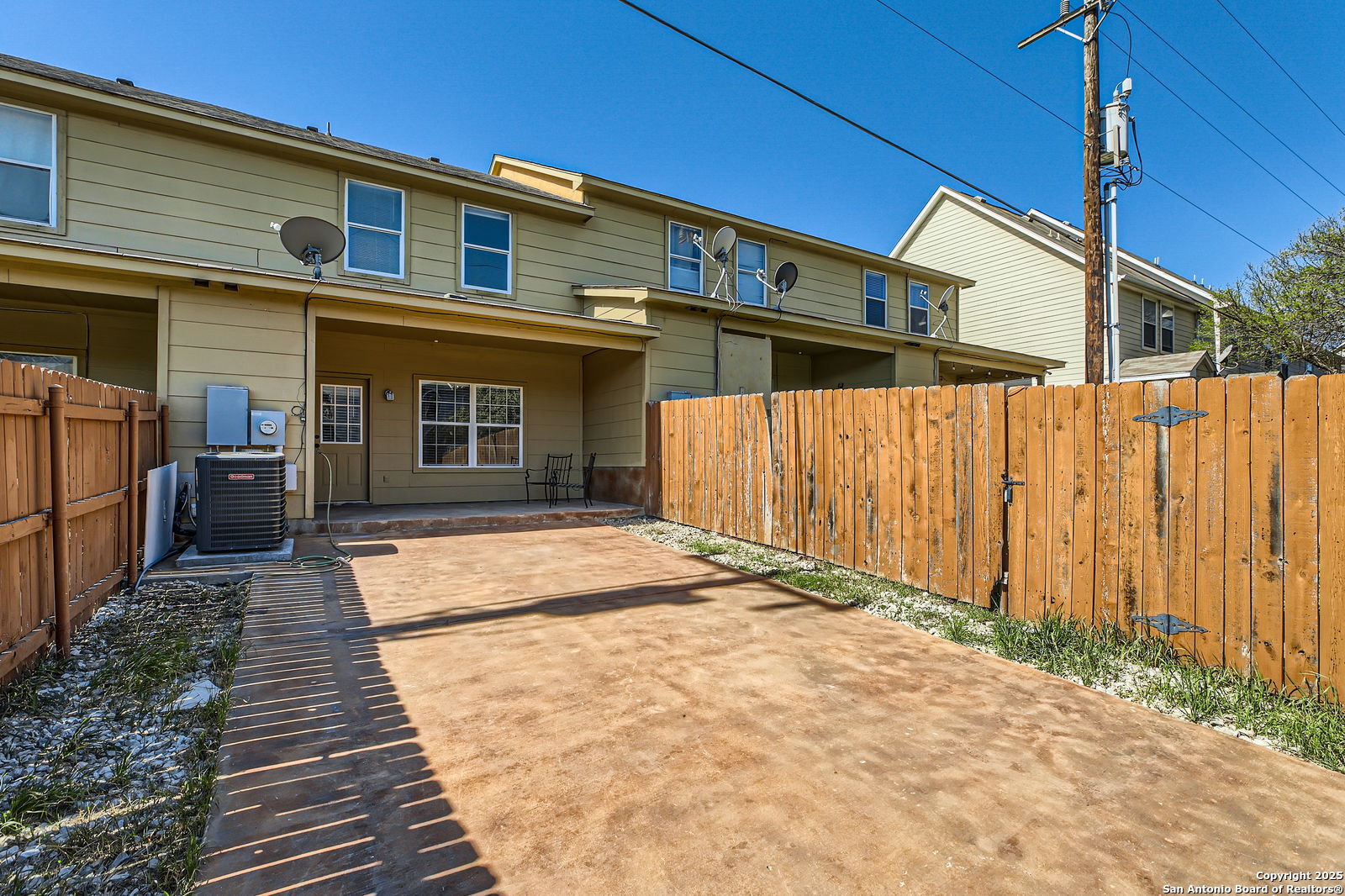 main property photo 26
