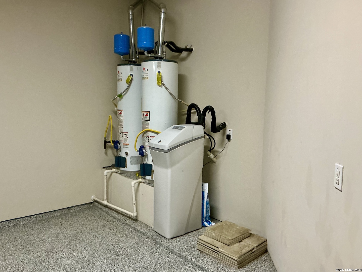 main property photo 43