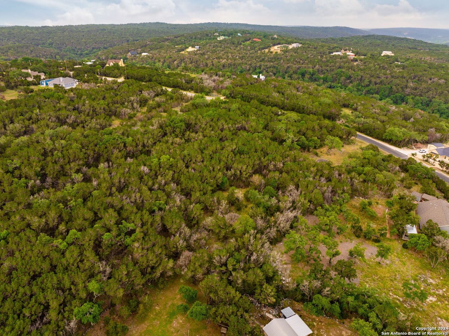 main property photo 8