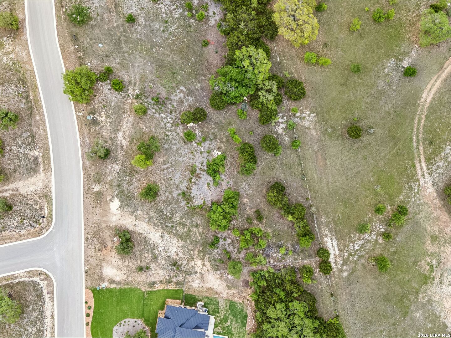main property photo 24