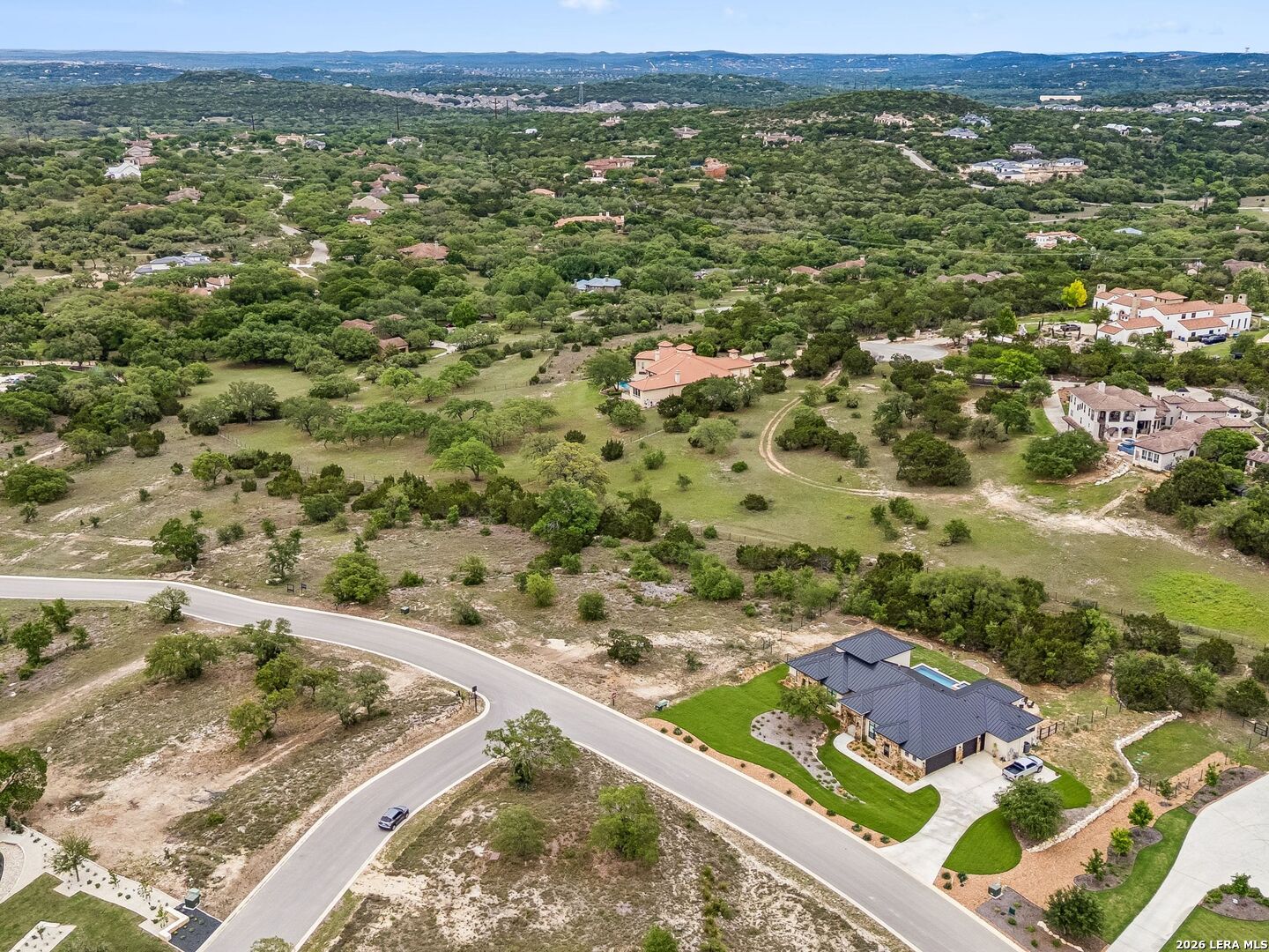 main property photo 8