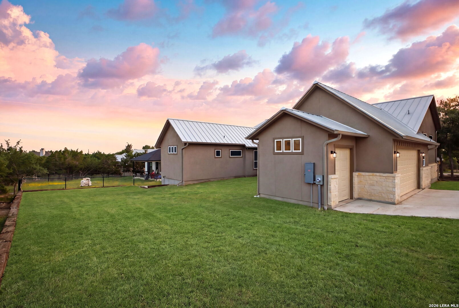 main property photo 47