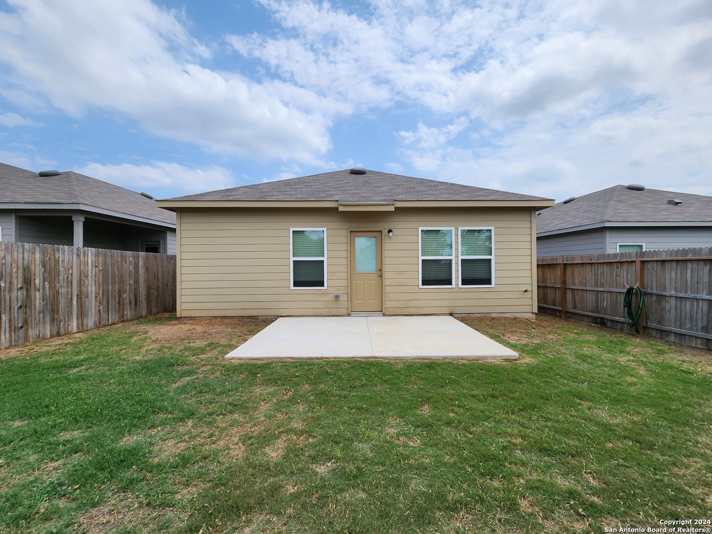 main property photo 26